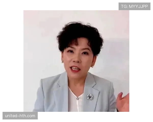 邓亚萍当年赢球后喝的那瓶矿泉水,现在看简直是凡尔赛鼻祖